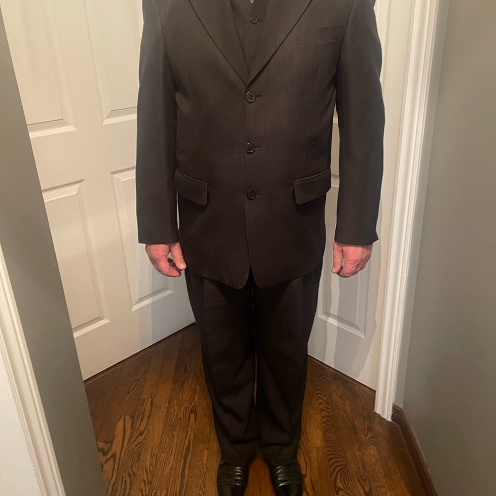 Suit - Picture 5 of 16